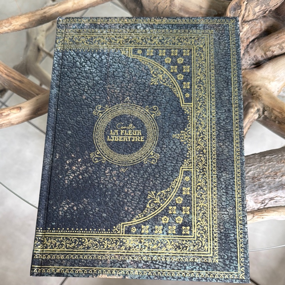Camilla le fleur libertine lookbook Book final printed book